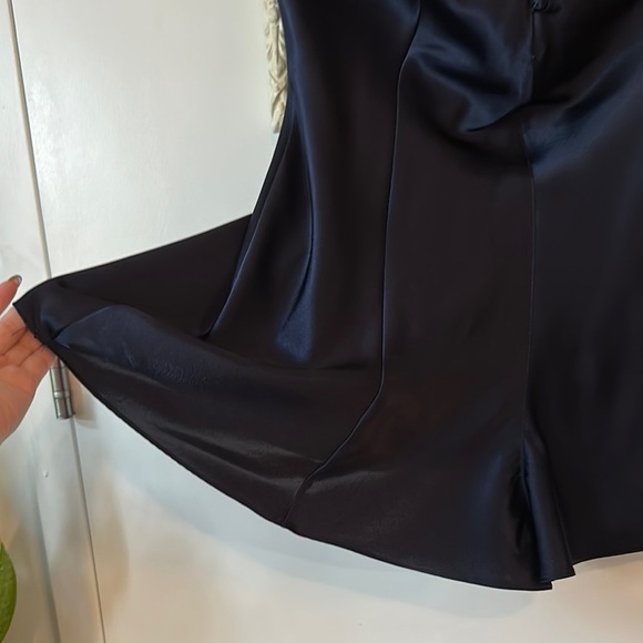 SILK & SATIN | Vintage Elegant Black Satin Shorts Jumper with Button Closure - Picture 6 of 16